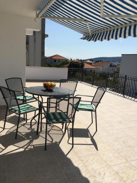 Luxury Apartment Cairos Trogir Exterior foto