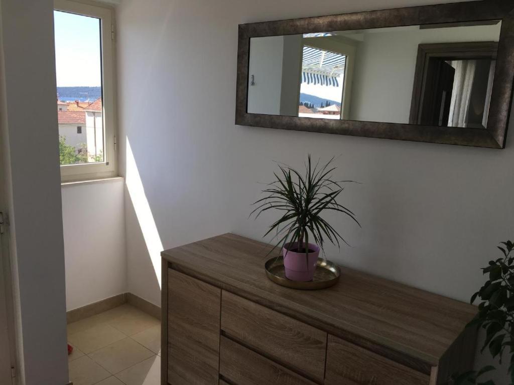 Luxury Apartment Cairos Trogir Exterior foto