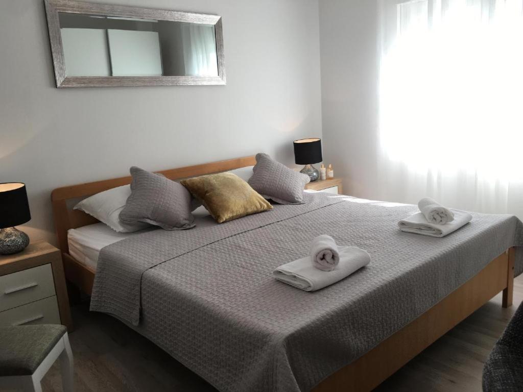 Luxury Apartment Cairos Trogir Exterior foto